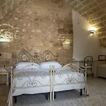 Bed and breakfast La Vecchia Corte 4*