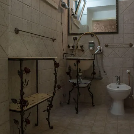 Bed & Breakfast La Vecchia Corte 4*