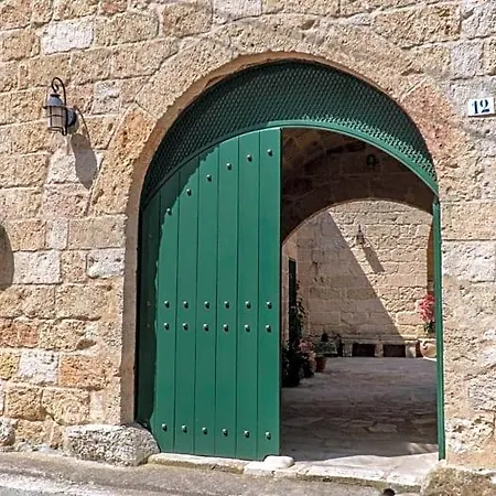 La Vecchia Corte Bed & Breakfast 4*