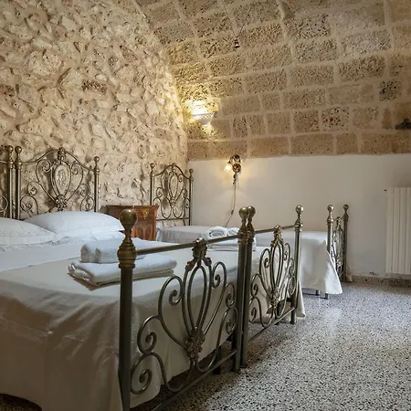 Bed & Breakfast La Vecchia Corte 3*