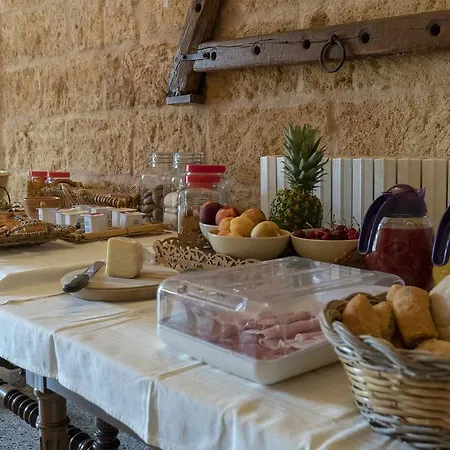 Bed & Breakfast La Vecchia Corte 3*